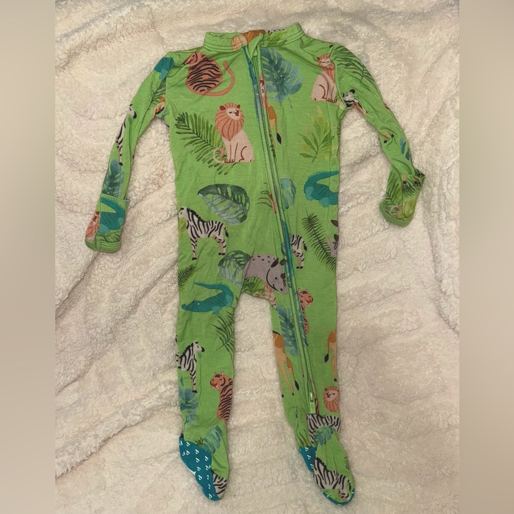 Posh Peanut Baby Footie Pajamas Made from Soft Viscose from Bamboo, 0-3 month